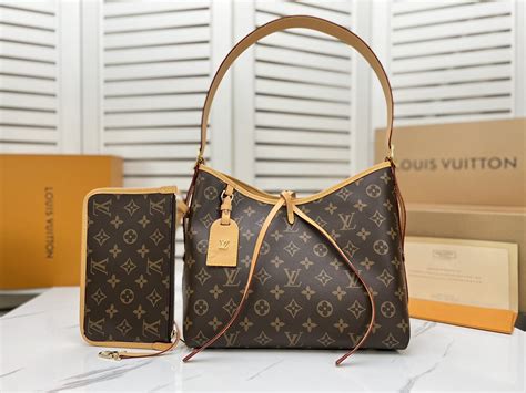 louis vuitton carryall pm monogram.